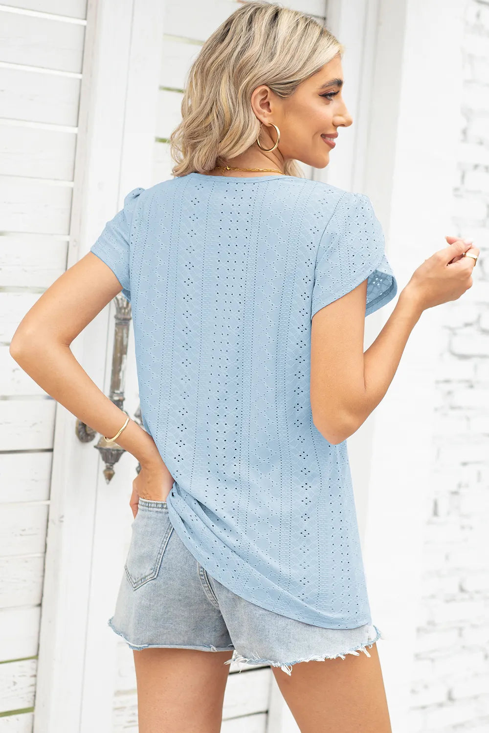 3b0e85f6-bee8-4ea1-97ad-763210059fd6-Max