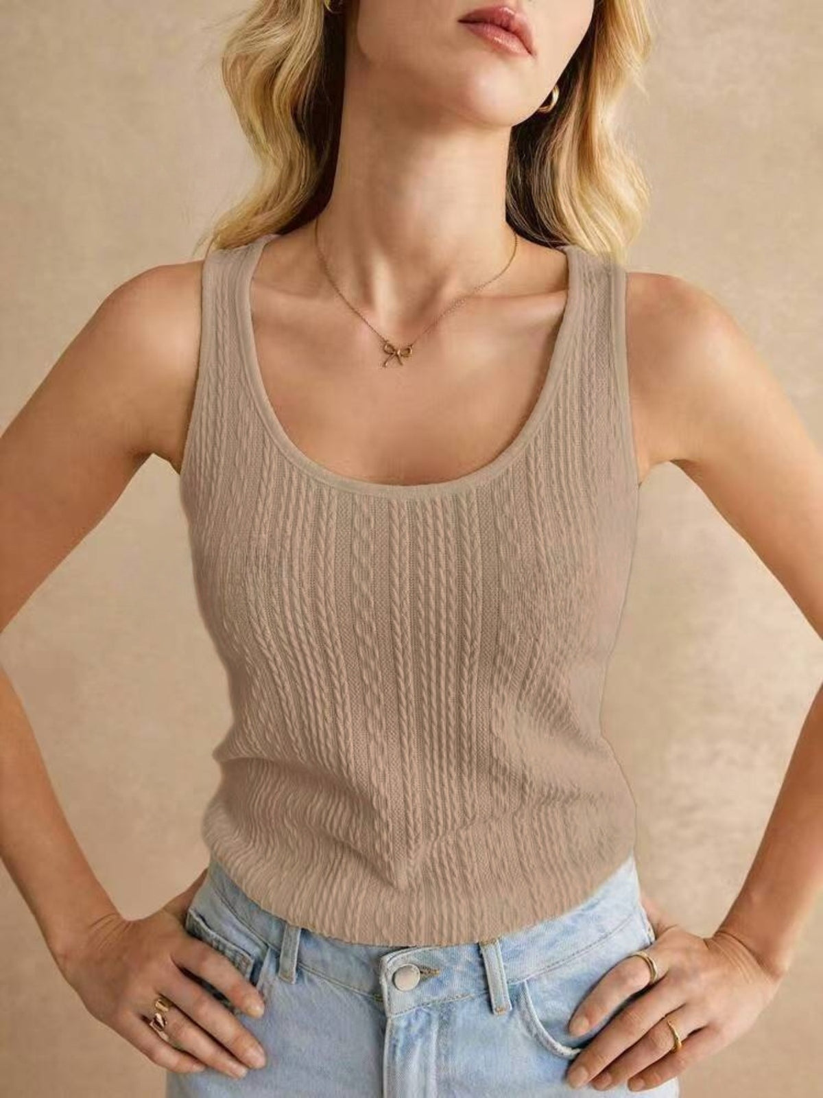 875e9527-2f5b-4447-9f46-a061c0e15697-Max