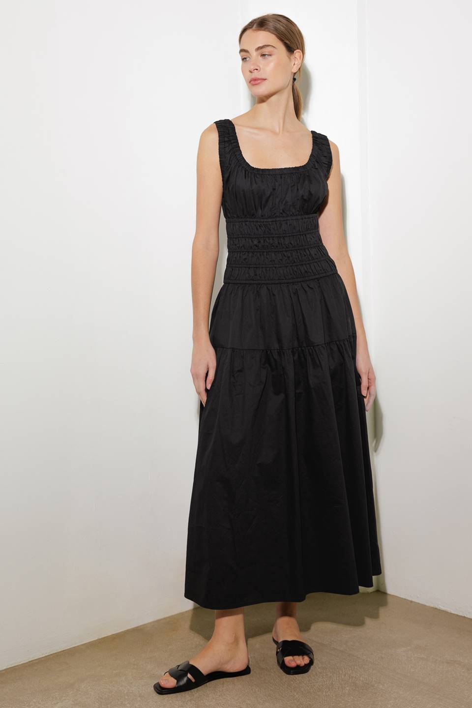 LOVELIEST LOOKS BLACK WOVEN MIDI DRESS