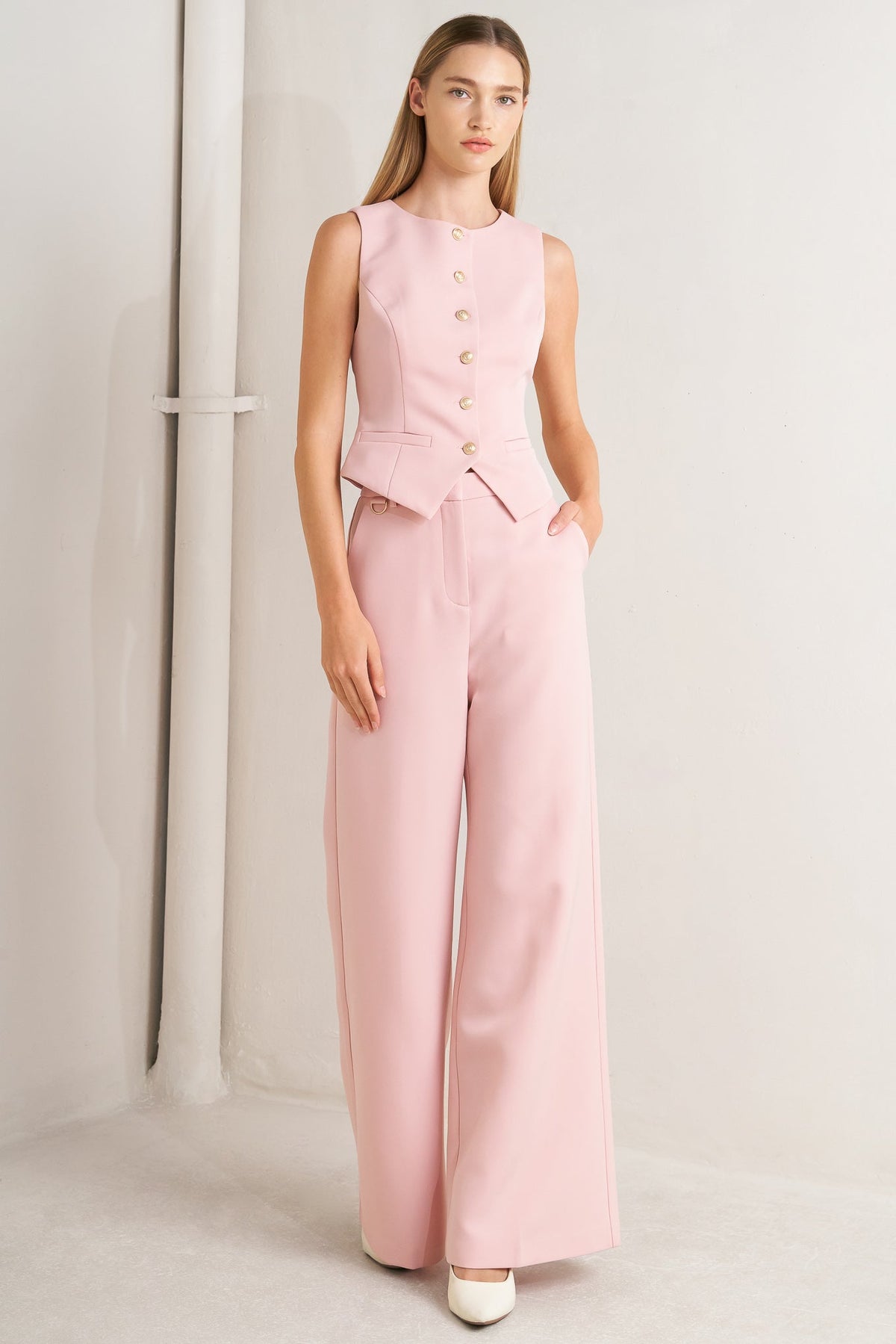 ELEVATED CLASSIC WOVEN VEST