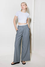 SMILE BRIGHT IN GREY WOVEN PANTS