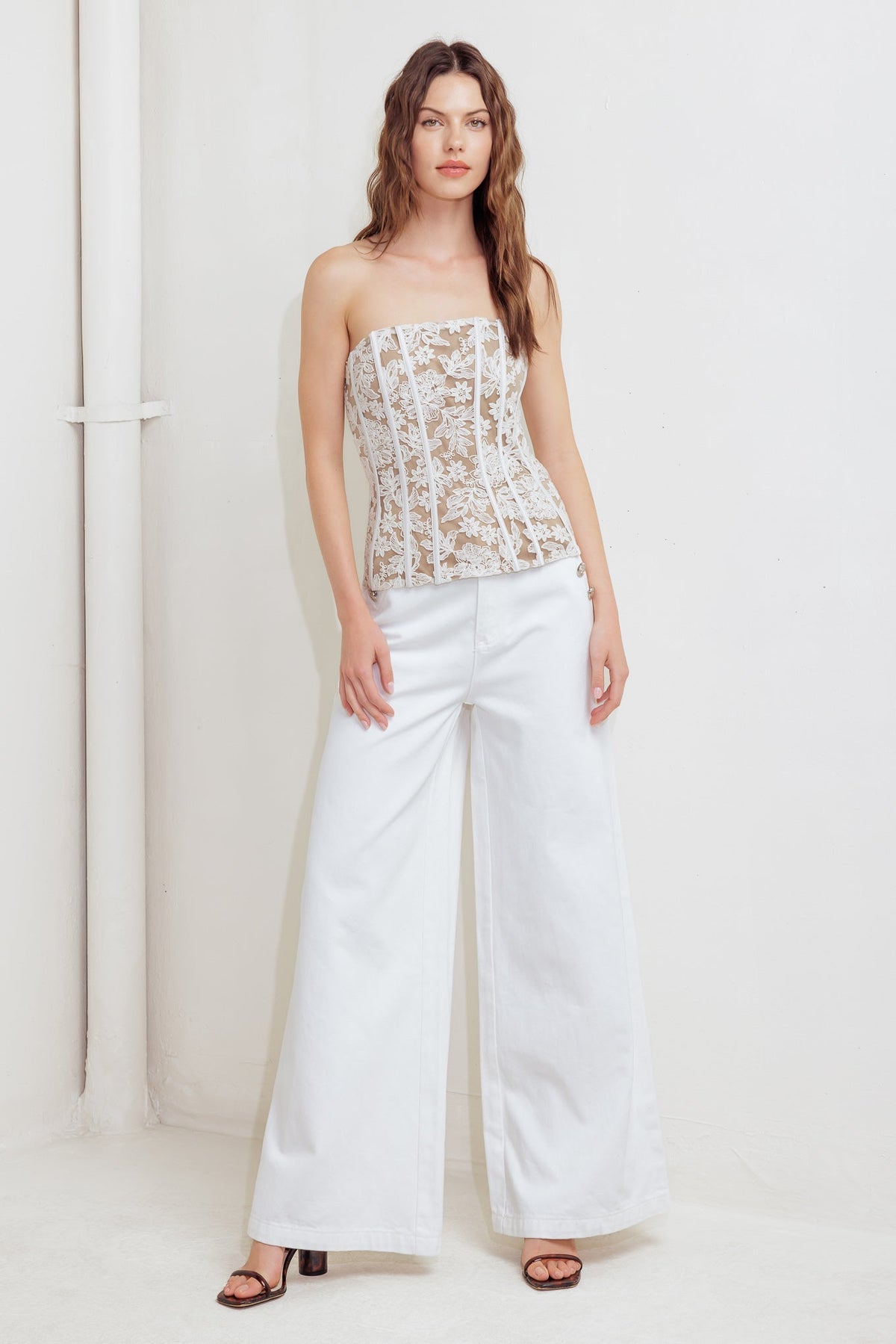 CAFE SOCIETY LOOK WOVEN LACE TOP