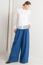 CLOUD ROMANCE WOVEN LACE TOP