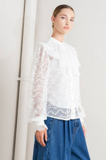 CLOUD ROMANCE WOVEN LACE TOP