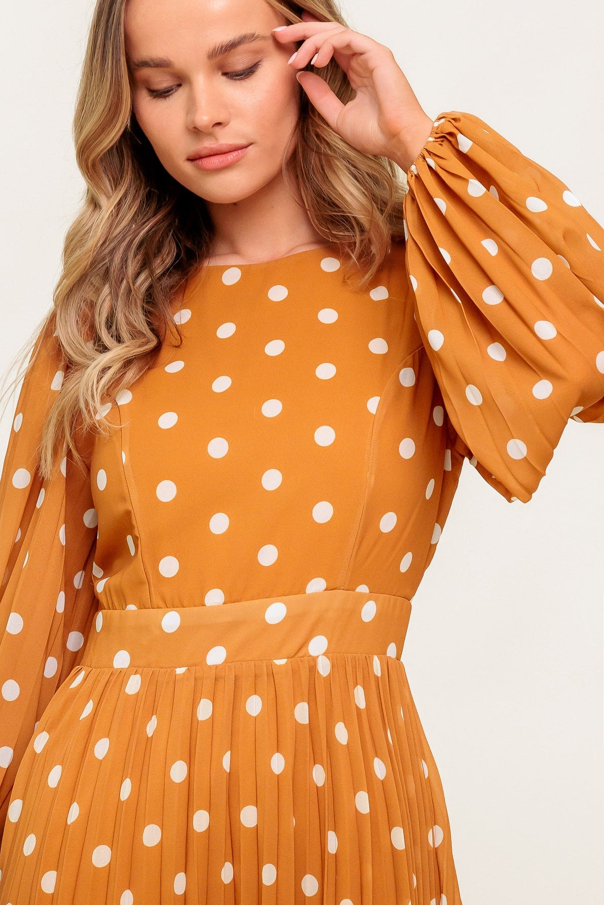 MOMENT MAKER WOVEN MIDI DRESS