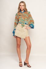 PICKING DAISIES WOVEN TOP