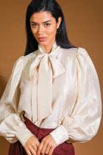 STUNNINGASPECT WOVEN TOP