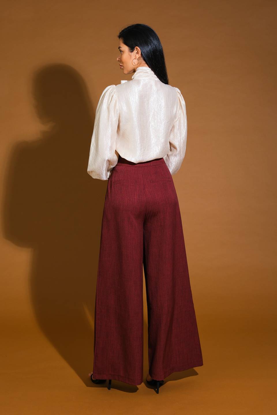 STUNNINGASPECT WOVEN TOP