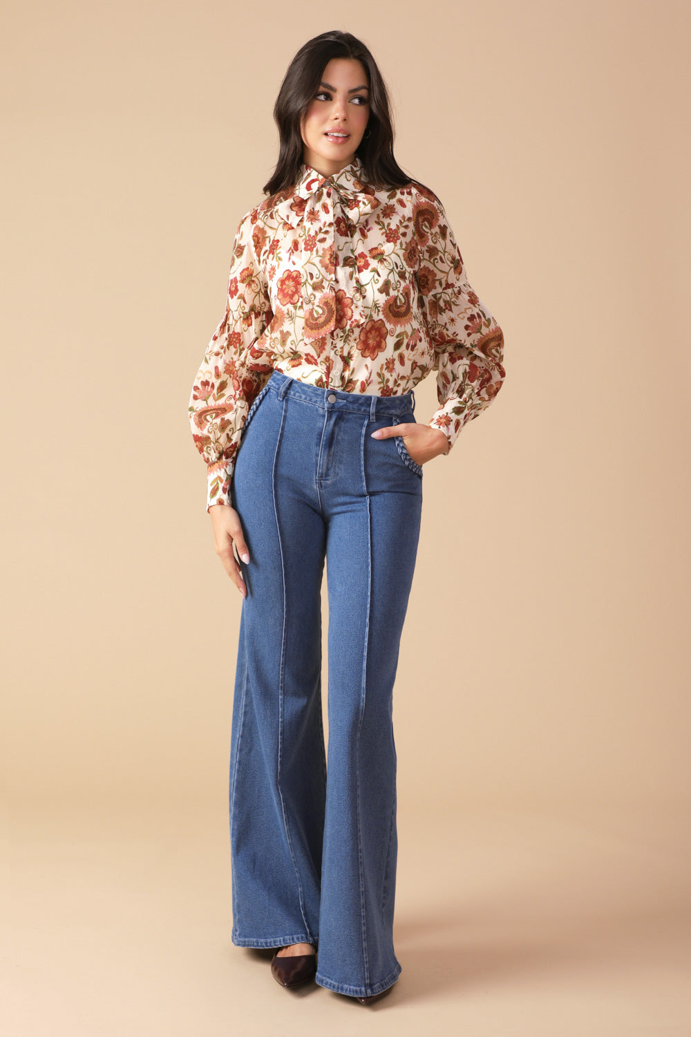 MEMORIES IN FOCUS WOVEN BLOUSE