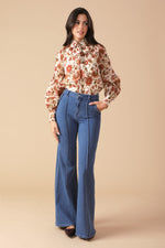 MEMORIES IN FOCUS WOVEN BLOUSE