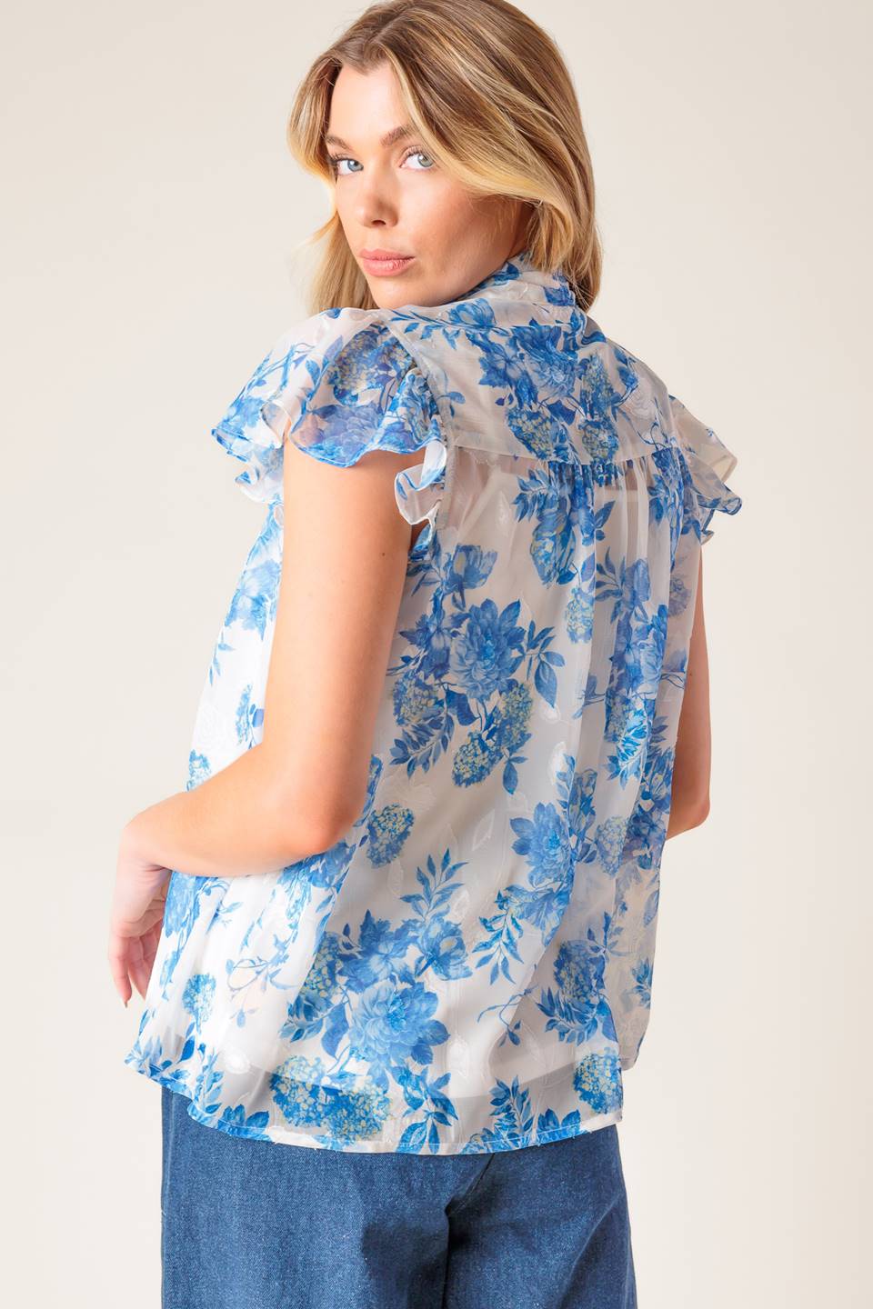 BEAUTY ICON WOVEN TOP