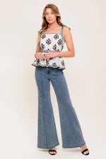 SERENE KISS WOVEN TOP