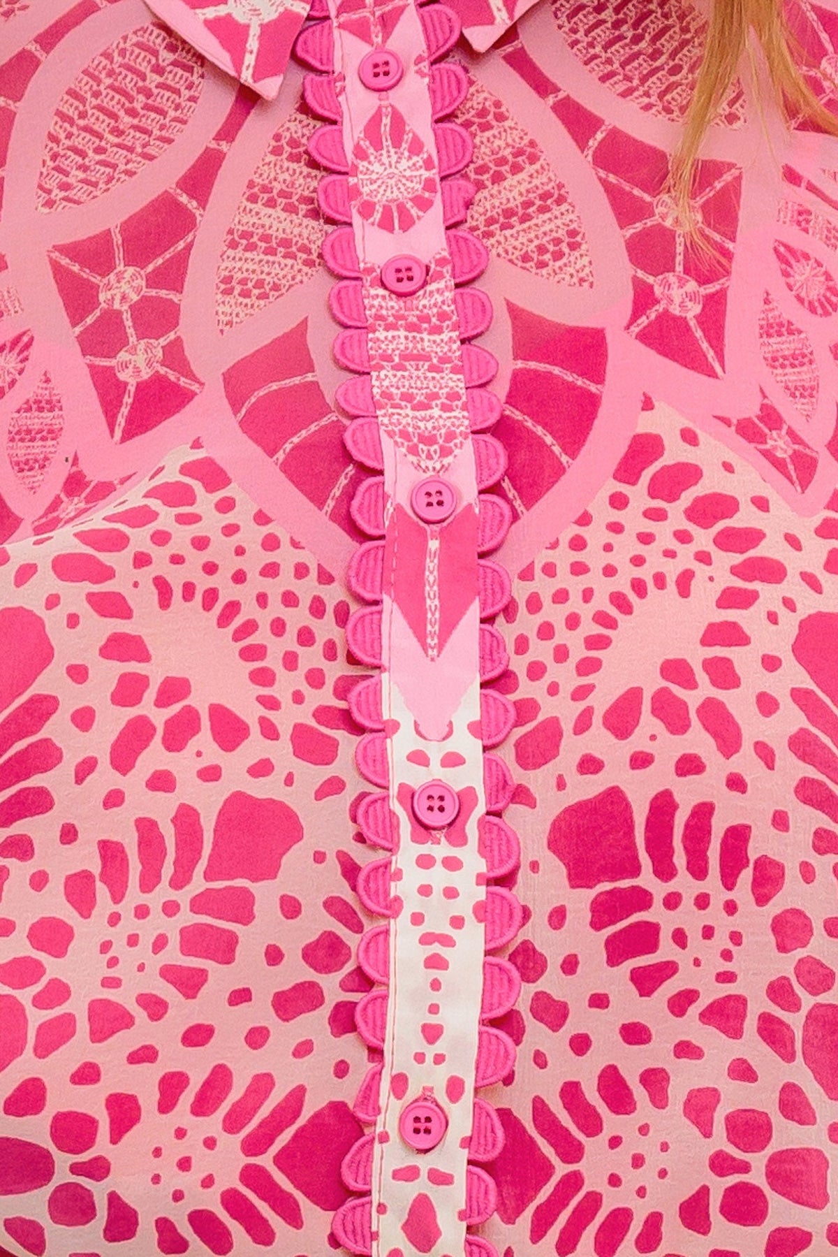 PRECIOUS HEART WOVEN TOP