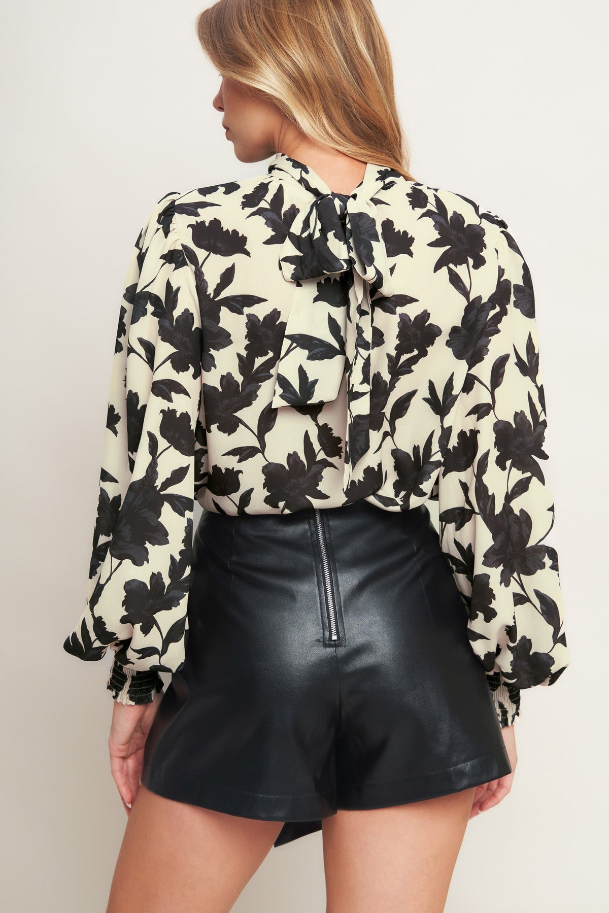 FREEDOM FLORAL STATEMENT WOVEN TOP