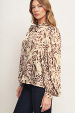 WILD CHIC CREAM WOVEN TOP