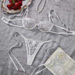 French Lace Heart Bra Set Girls Sexy Women Bralette Adjustable Transparent Embroidery Underwear Thong Bras Lingerie Panties Sets