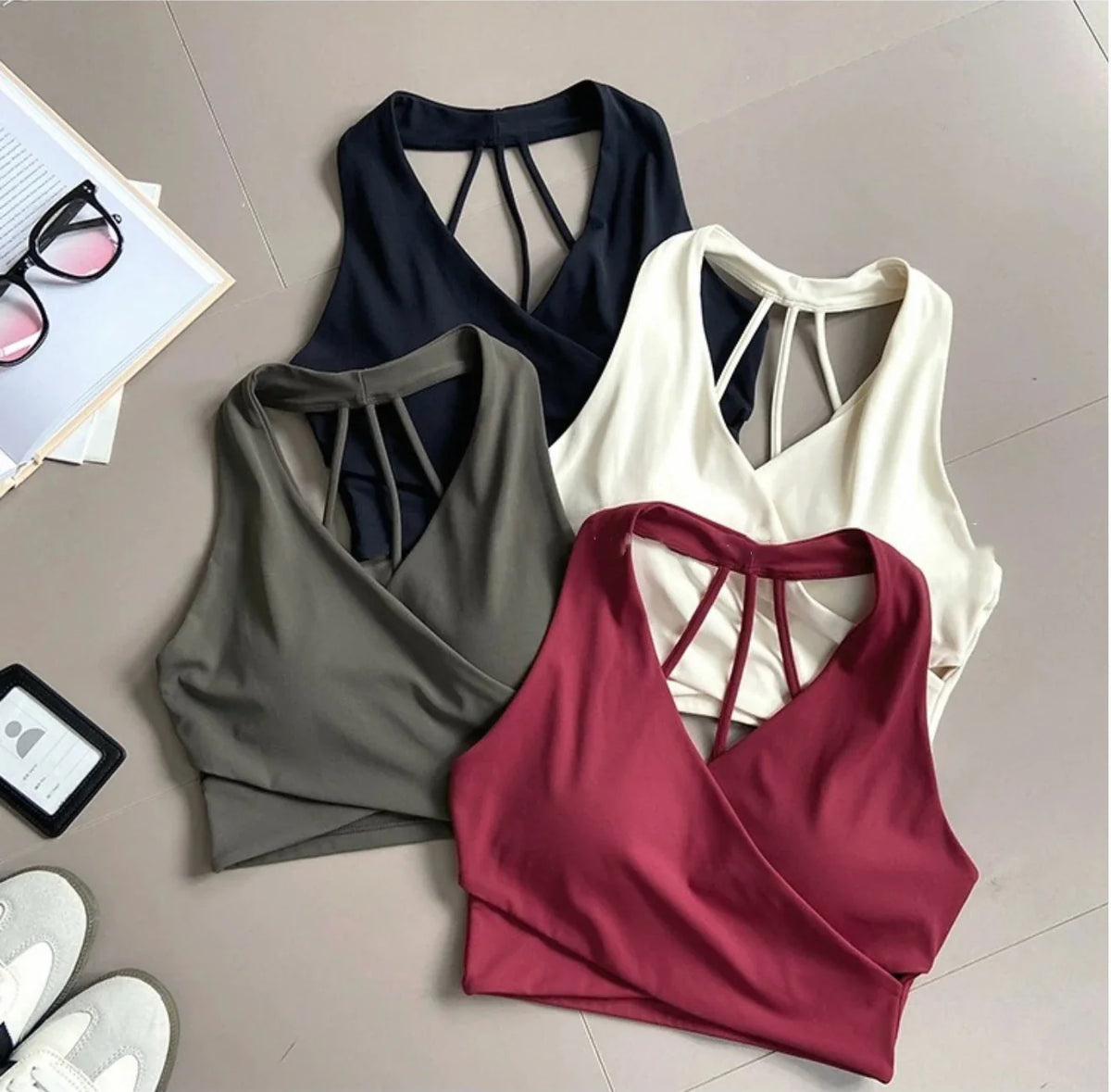 Women's Cross Back Sports Bra Shock Resistant Gathered Sexy Gym Running Bra Summer Yoga Vest Outdoor Comfortable Fitness Wear