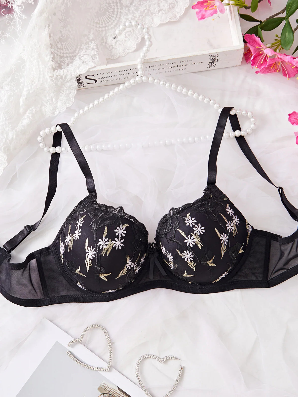 Everyday Plus Size Women's Bra Embroidered floral patchwork underwire Push up Bra Comfortable Thin cup Women underwear lingerie