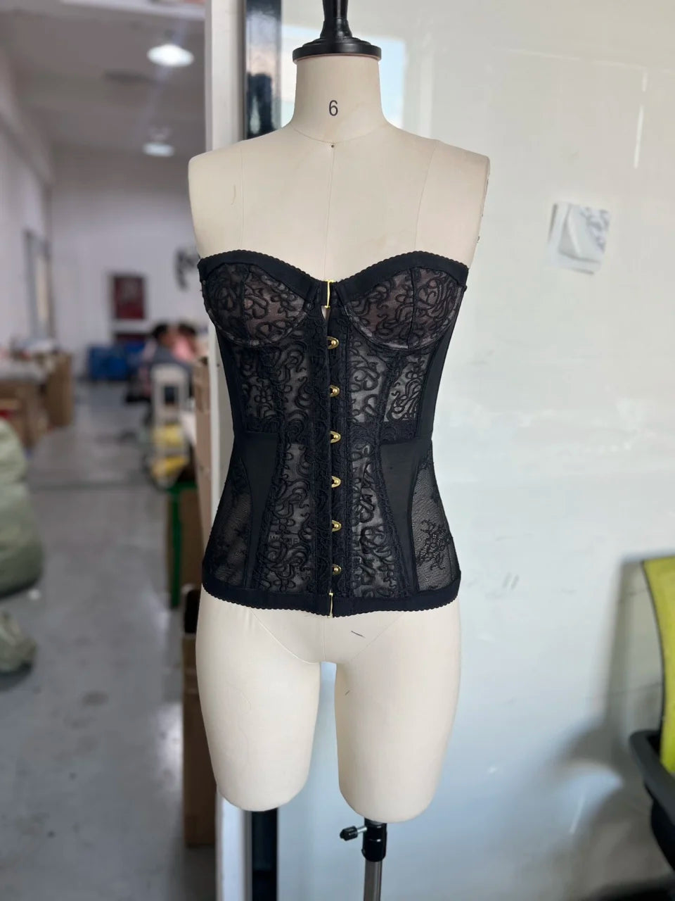 Sexy Slim Fit Corset Lace Hollow Out Sleeveless Strapless Top Lace Up Slim Fit Tops 2026 Summer Women Street Trendy Vest