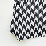 Black and Print One Piece Swimsuit Long Sleeve Swimwear Women Bathing Suit Retro Swimsuit Vintage One-piece Surfing Swim Suits