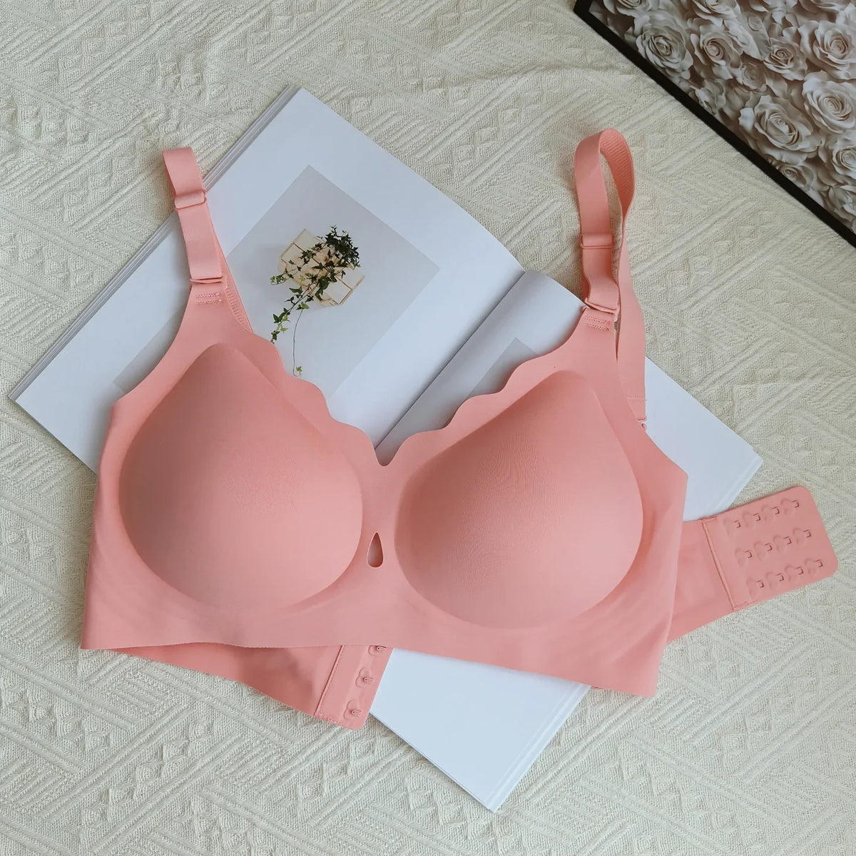 Wireless Comfortable Bra Large Cup Seamless Anti-Sagging Back Smoothing Underwear Soft Women's Hollowed-Out Full Cover Bras