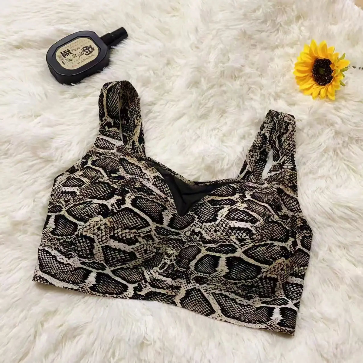 Women's Strapless Wire-free Mesh Bra Jelly-like Full Cup Bra with Side Support Comfortable and Beautiful Back Plus Up Bra