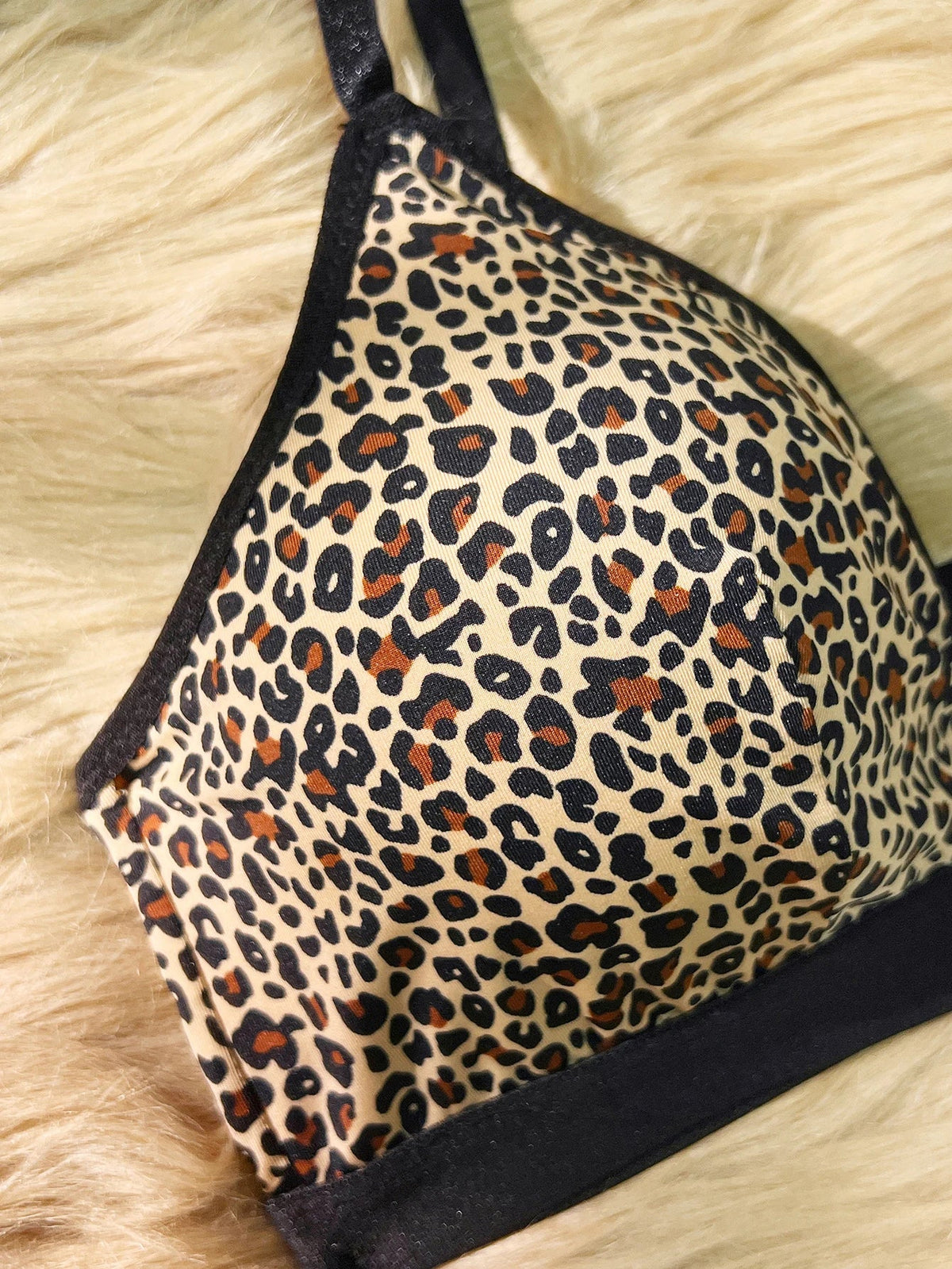 Hot 3/4 Cup Sexy Deep V leopard Wireless bra Fashion front closure Push up bra Comfortable unlined sexy lingerie