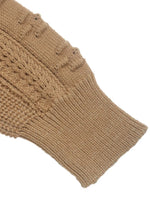 aa37f5fc-8c9a-40ab-9caa-223055ef1d33-Max