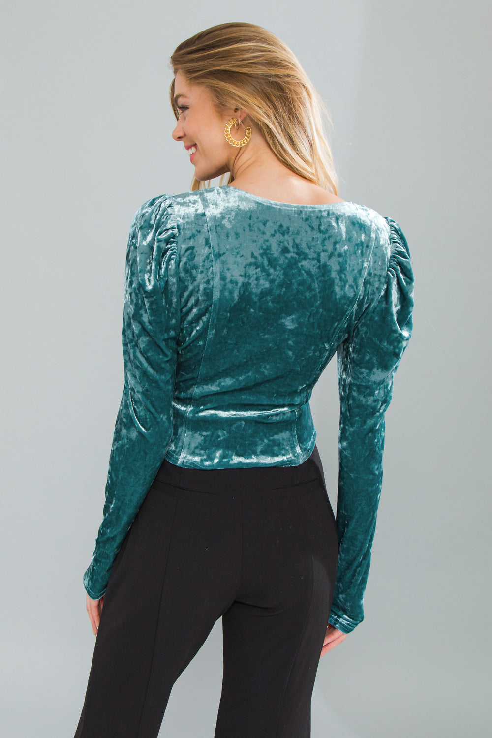 PUT ON A SHOW VELVET TOP