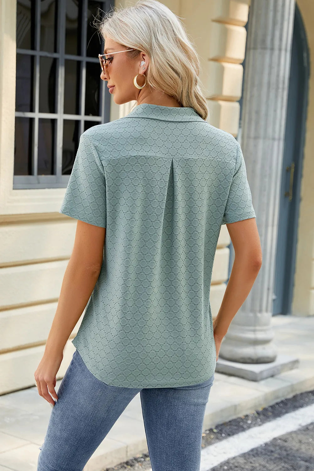 f4adf4e3-ca3a-4344-9464-a572cf517265-Max