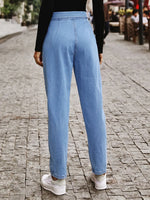 f98b367b-b575-49f9-80f9-f29a04504d0c-Max