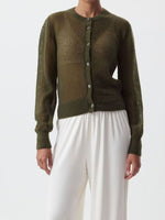 1df3bf17-7e1a-4cea-bf94-61d44974e948-Max