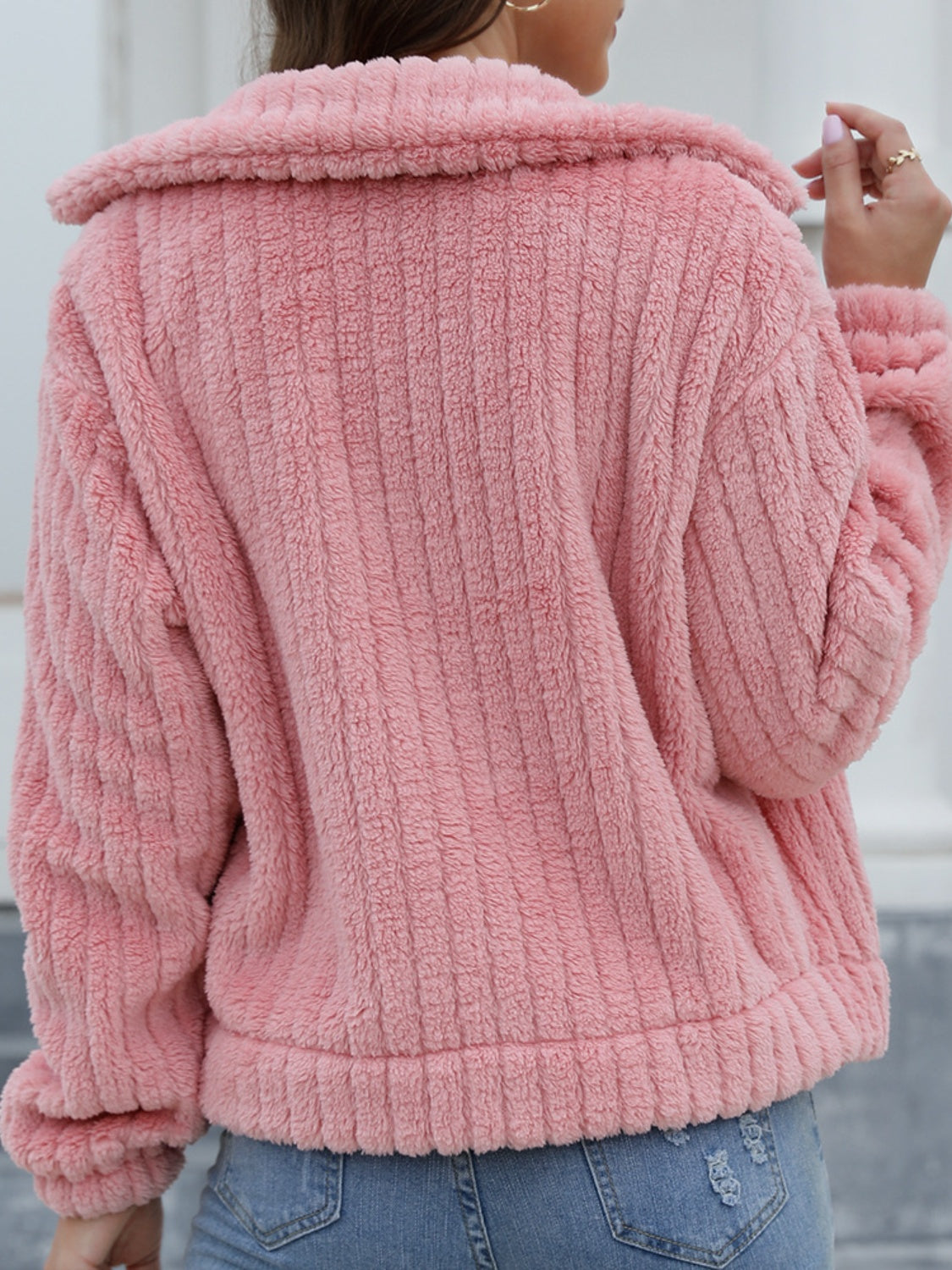 21acc4b164e44f37b3b79dd849bc5b80-Max