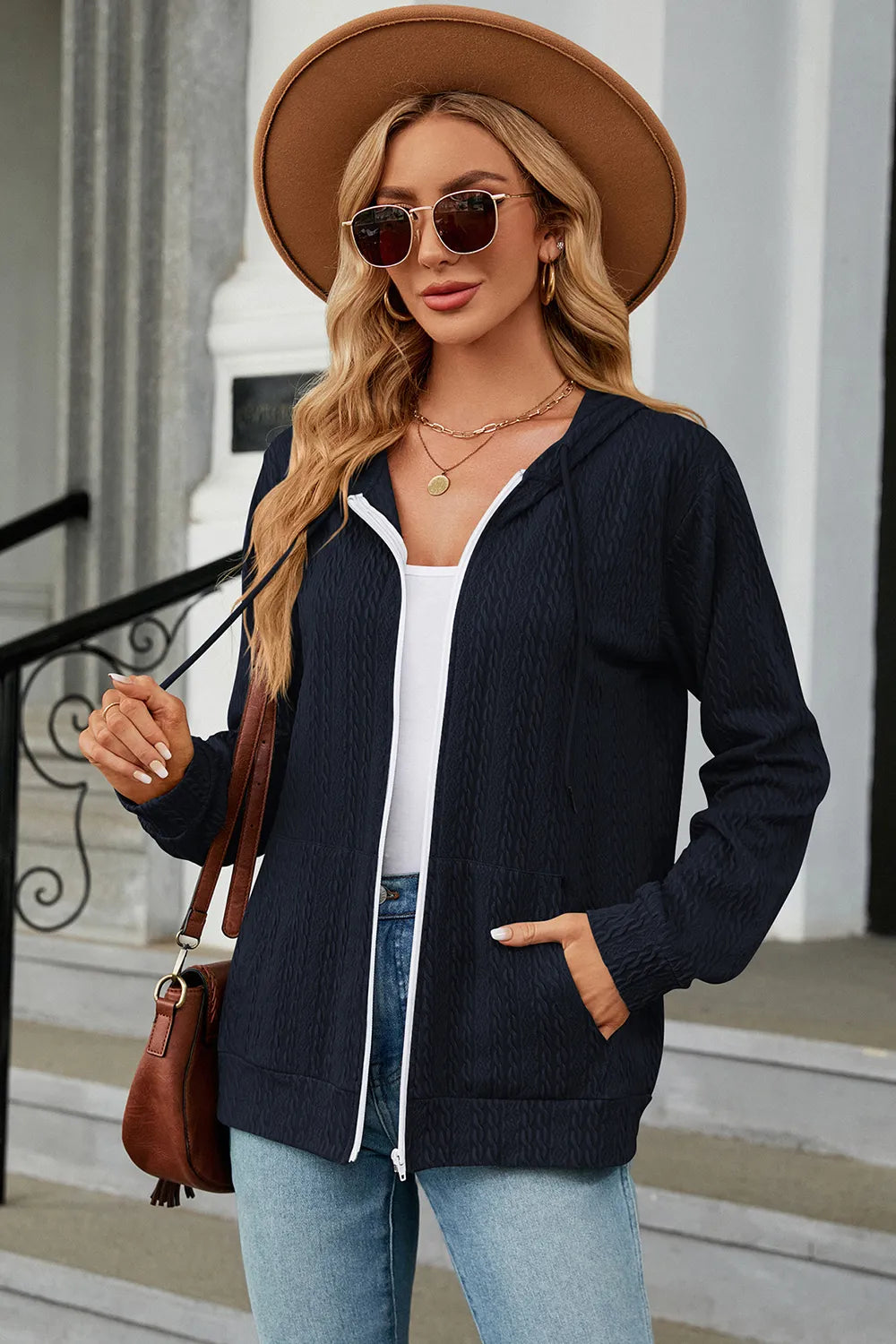 2293b6c4-176f-4d67-b621-b2902341c7f5-Max