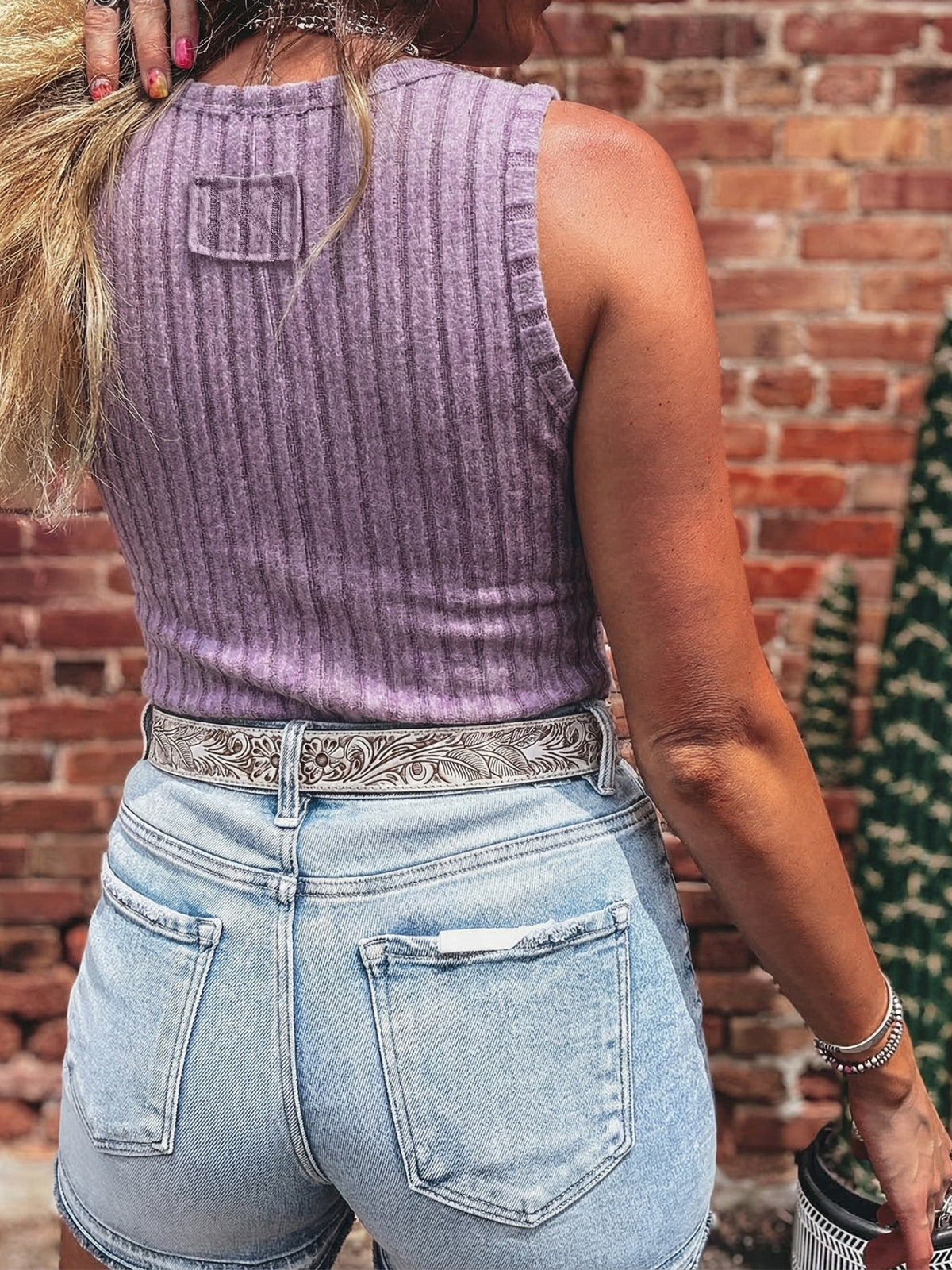 64286494-7f05-4e54-a4f9-223c45705b6f-Max