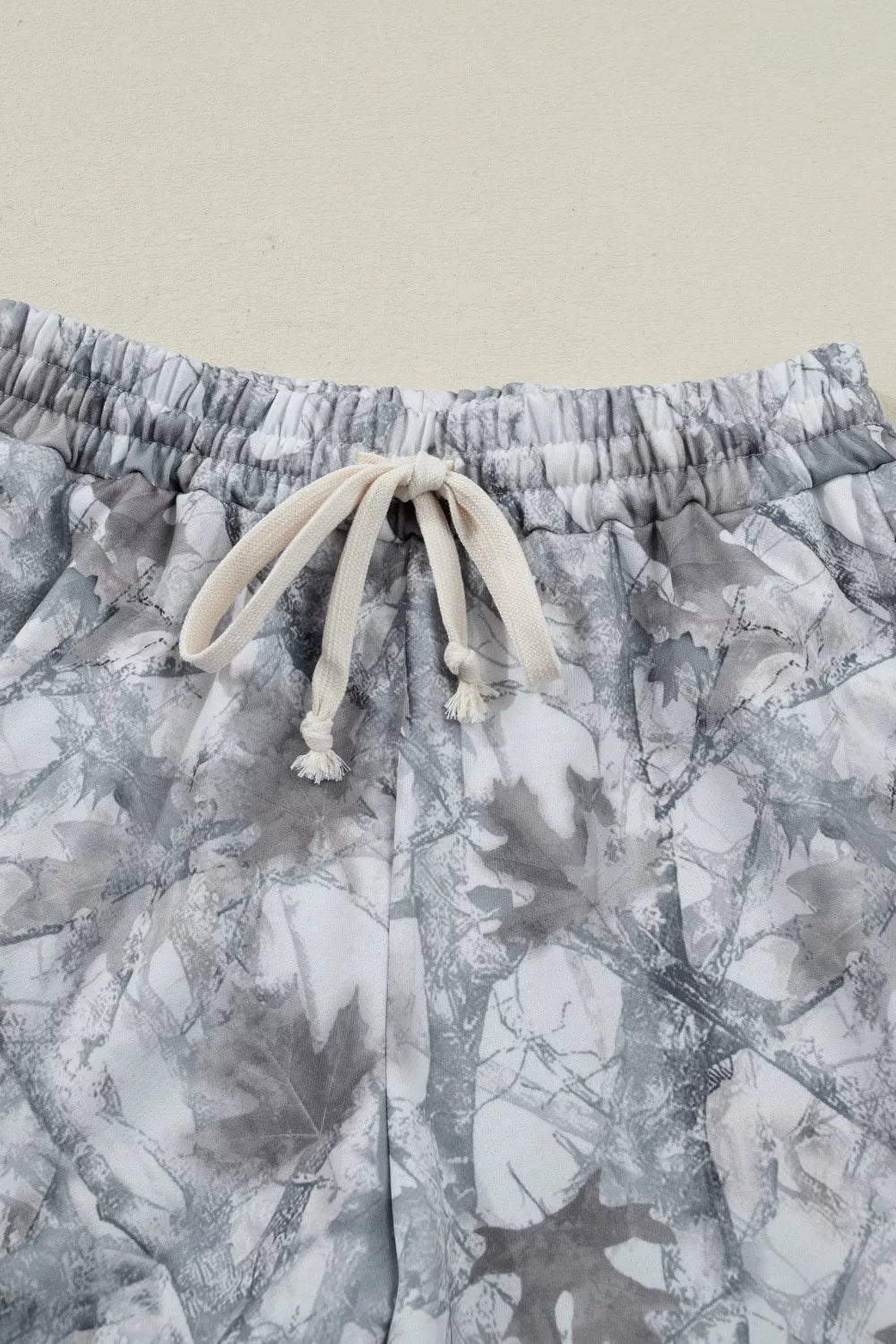 Abstract Woodland Camo Print Baggy Pullover Drawstring Shorts Set - Shopimist