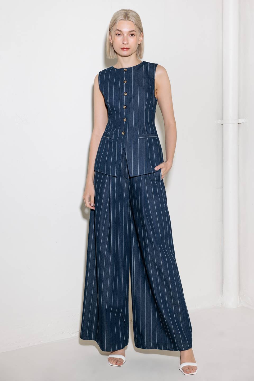 HOLD JOY IN INDIGO WOVEN VEST