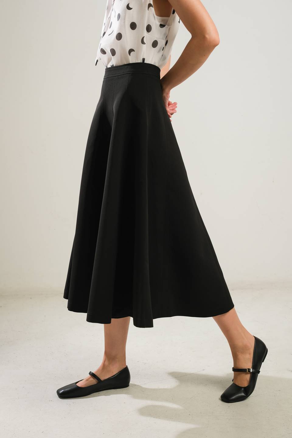DELICATE TOUCHWOVEN SKIRT