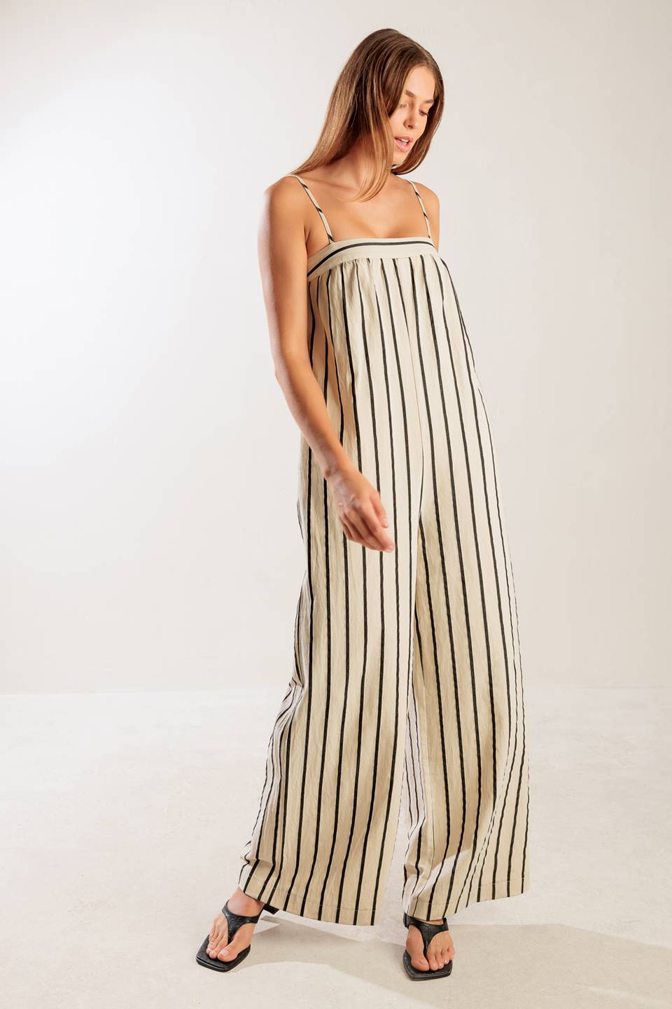 JUST THE BEGINNING WOVEN JUMPSUIT
