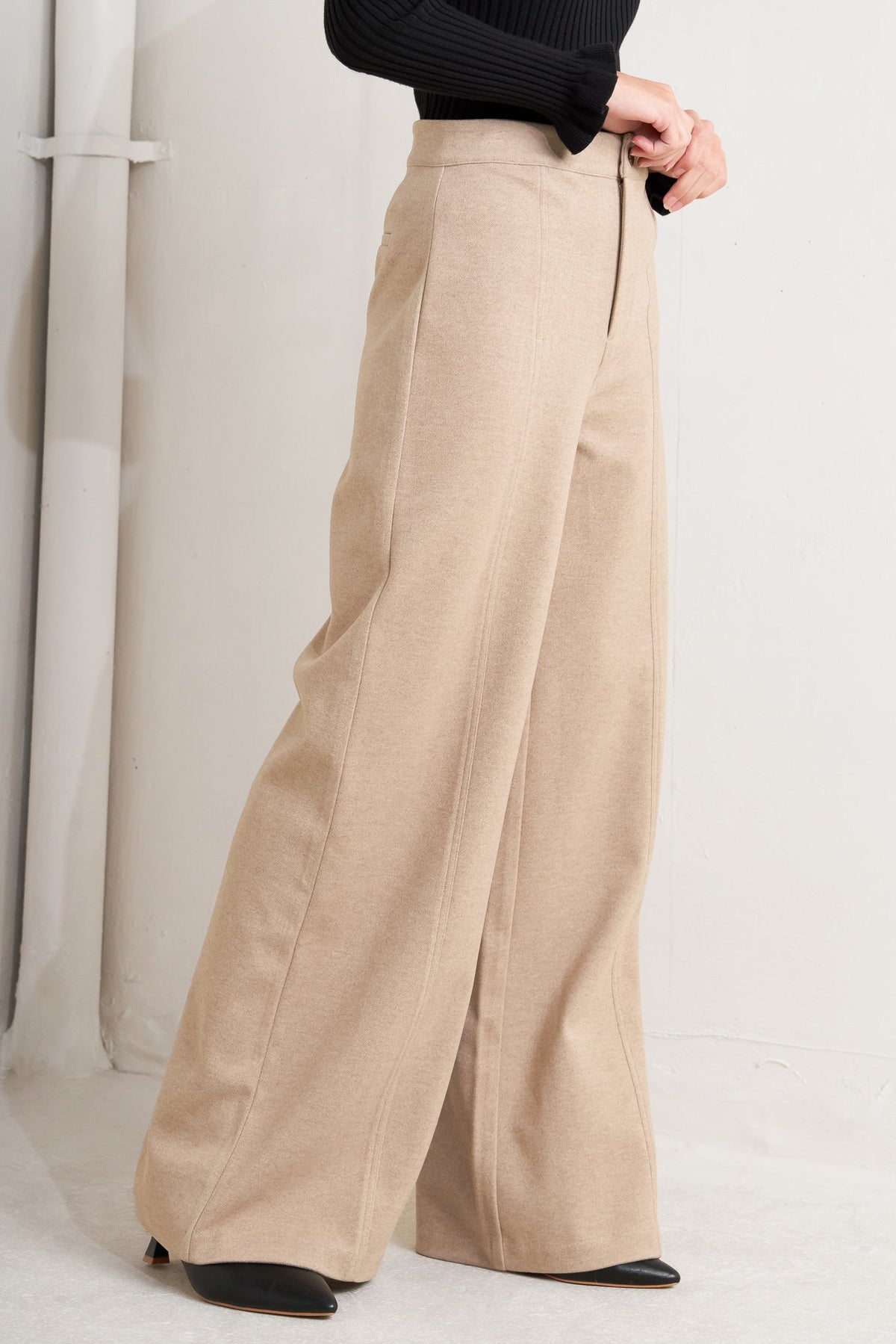 MODERN CORSET MOCHA KNIT PANTS