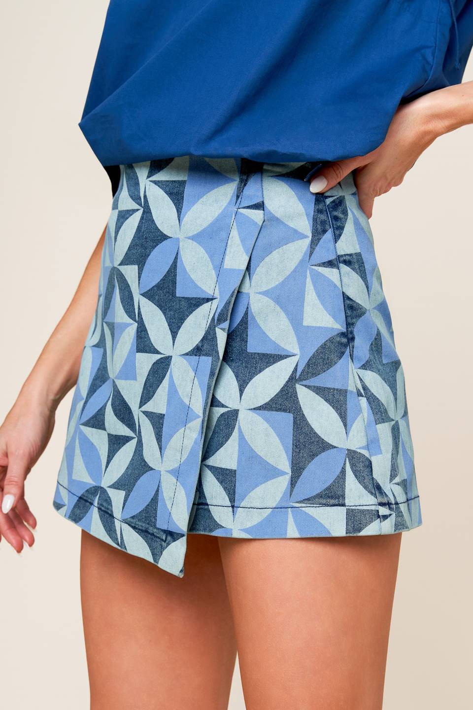 ENTICING DARLING BLUE DENIM SKORT