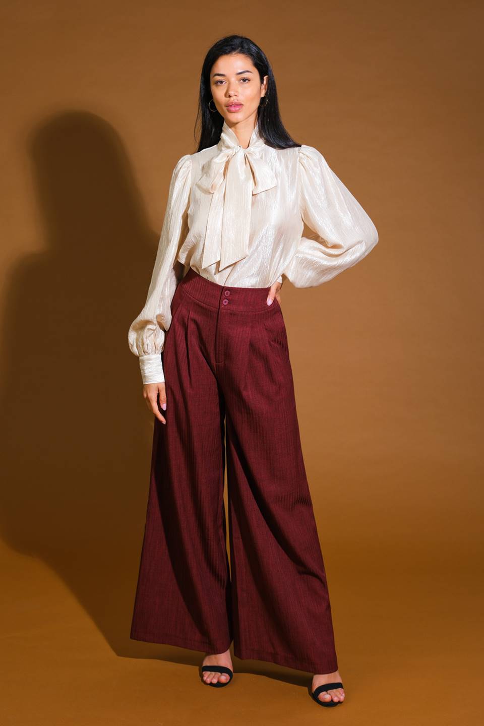 STUNNINGASPECT WOVEN TOP