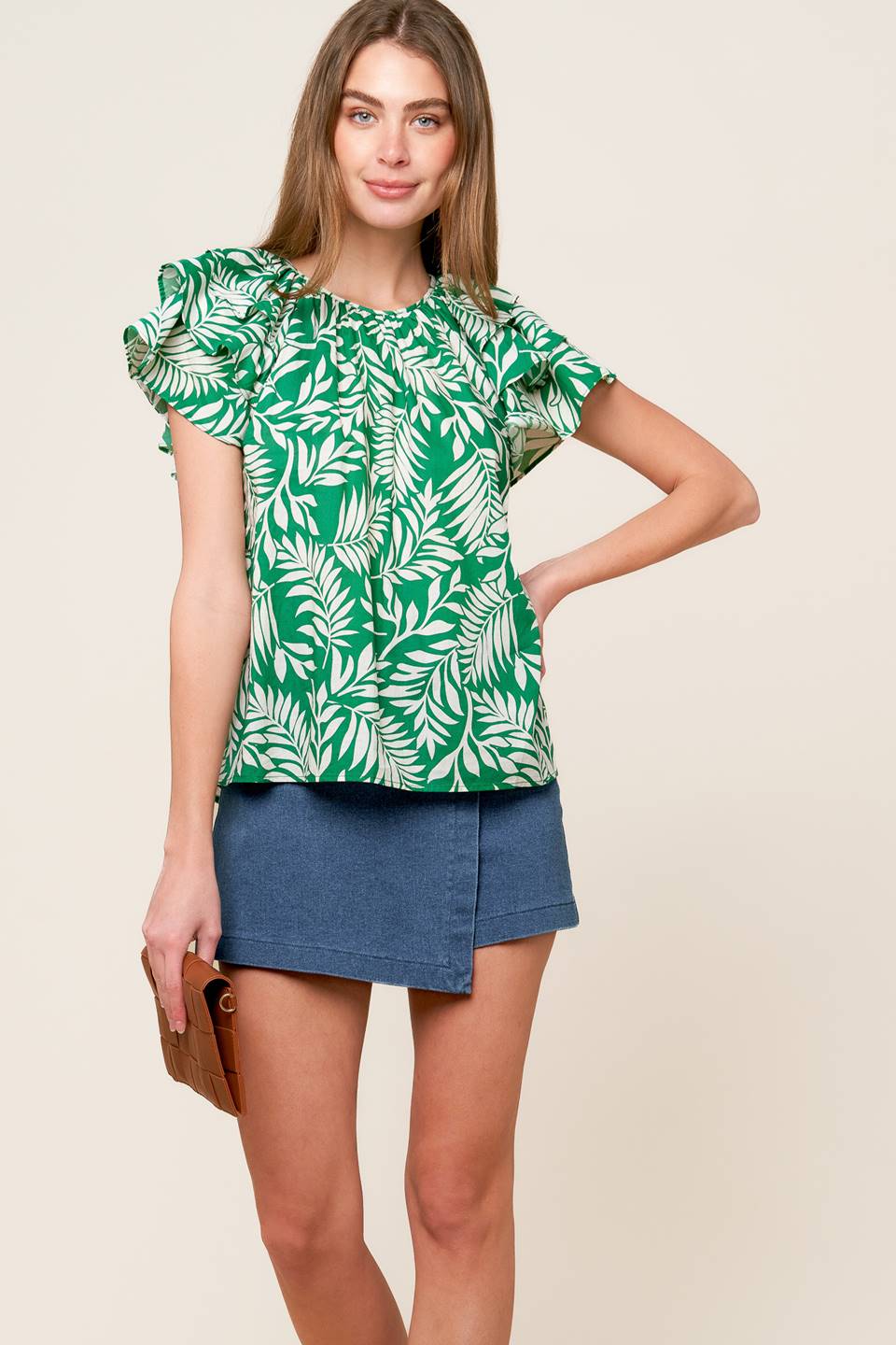 ROAMING AROUND GREEN WOVEN TOP
