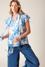 BEAUTY ICON WOVEN TOP