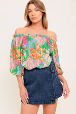 LOVING VOW GREEN WOVEN TOP