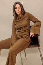 FLARE TOUCH SOLID TUNIC TOP