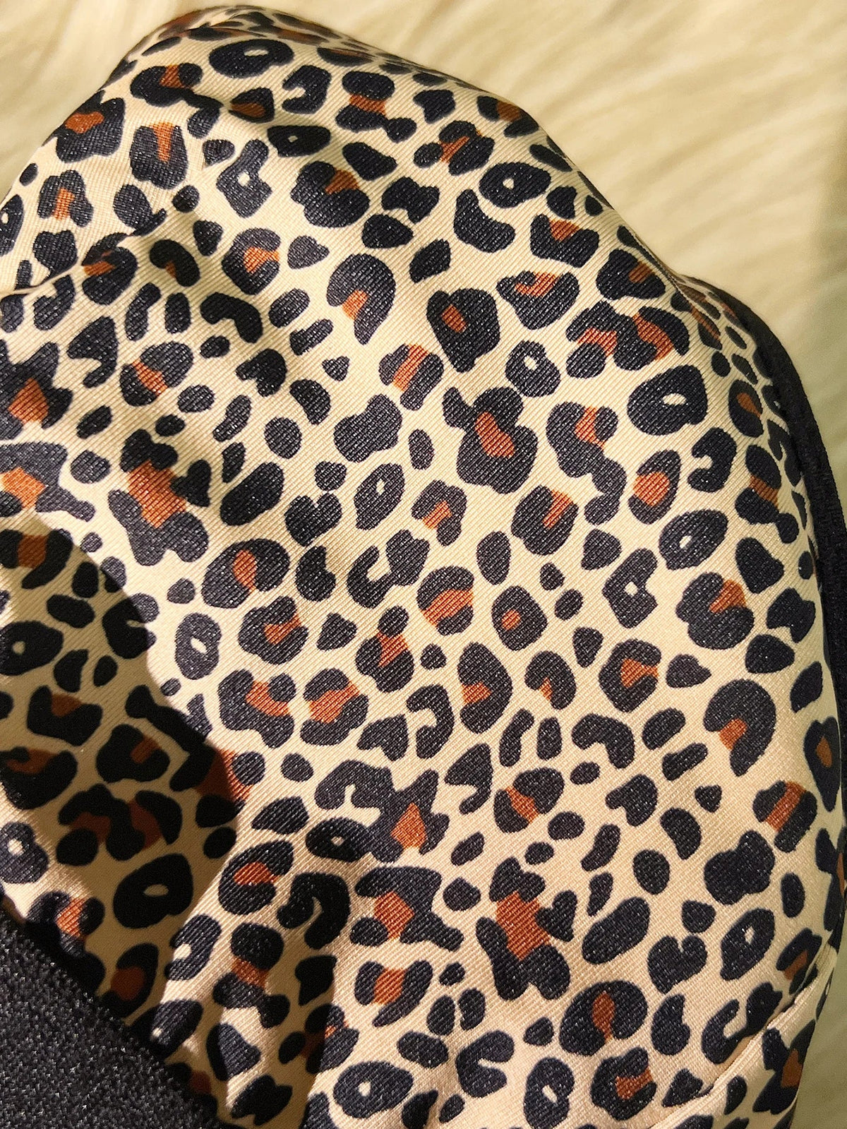 Hot 3/4 Cup Sexy Deep V leopard Wireless bra Fashion front closure Push up bra Comfortable unlined sexy lingerie
