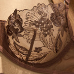 Ladies' Basic Style Thin Lace Bra And Panty Set Seamless Single Layer Eyelet Underwear Comfortable Intimate Apparel