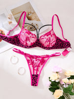A RoseRed Sexy Lingerie Set, Combining Leopard Print and Floral Patterns, Combining Allure and Sensuality