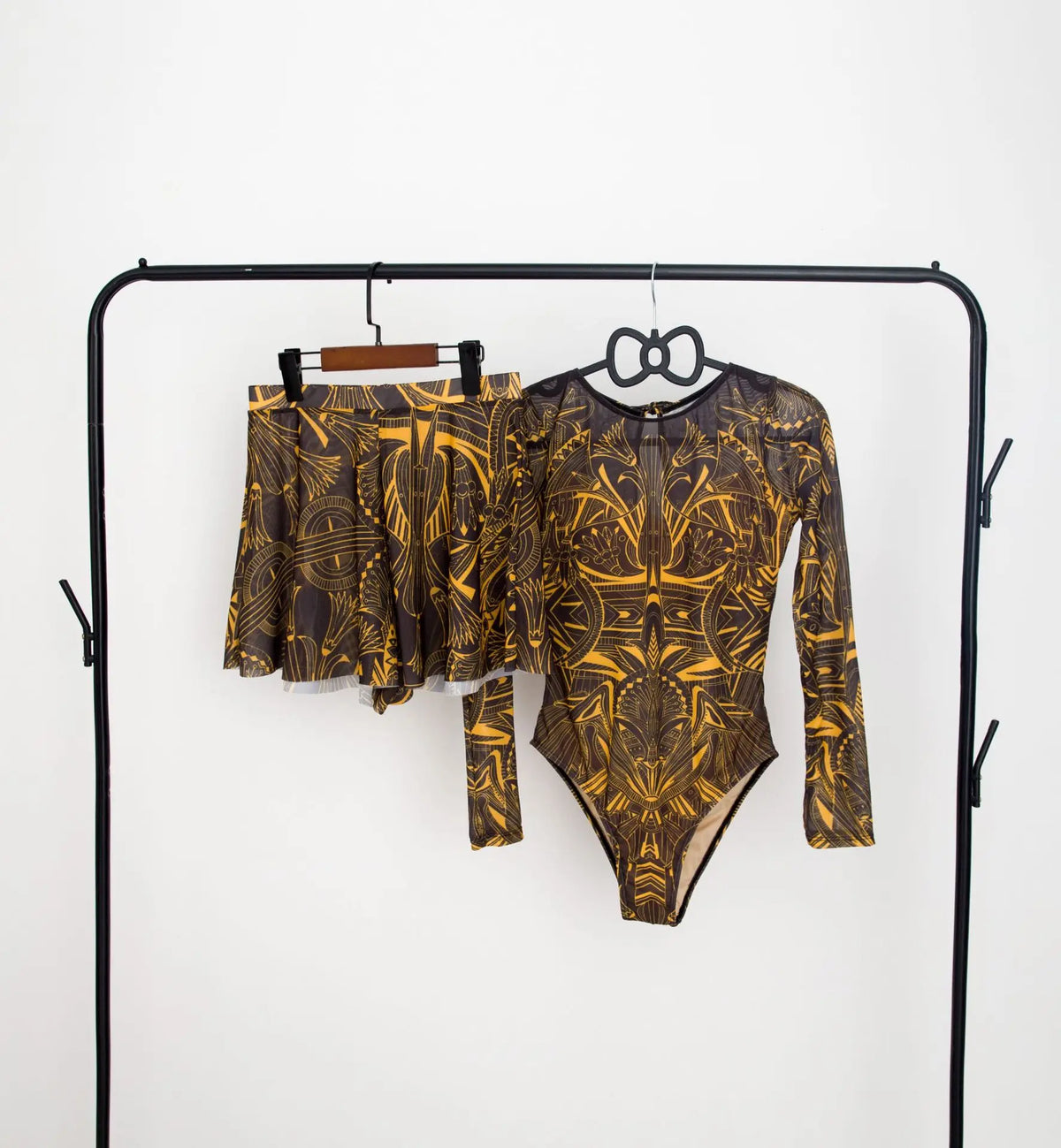 New Long Sleeve One Piece Swimsuit 2026 Sexy Swimwear Women Surf Swim Suit Push Up Bathing Suit Beachwear Monokini Bath Suits
